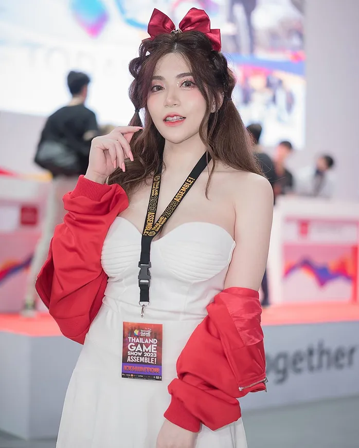 ลูกบาส สาวสวย